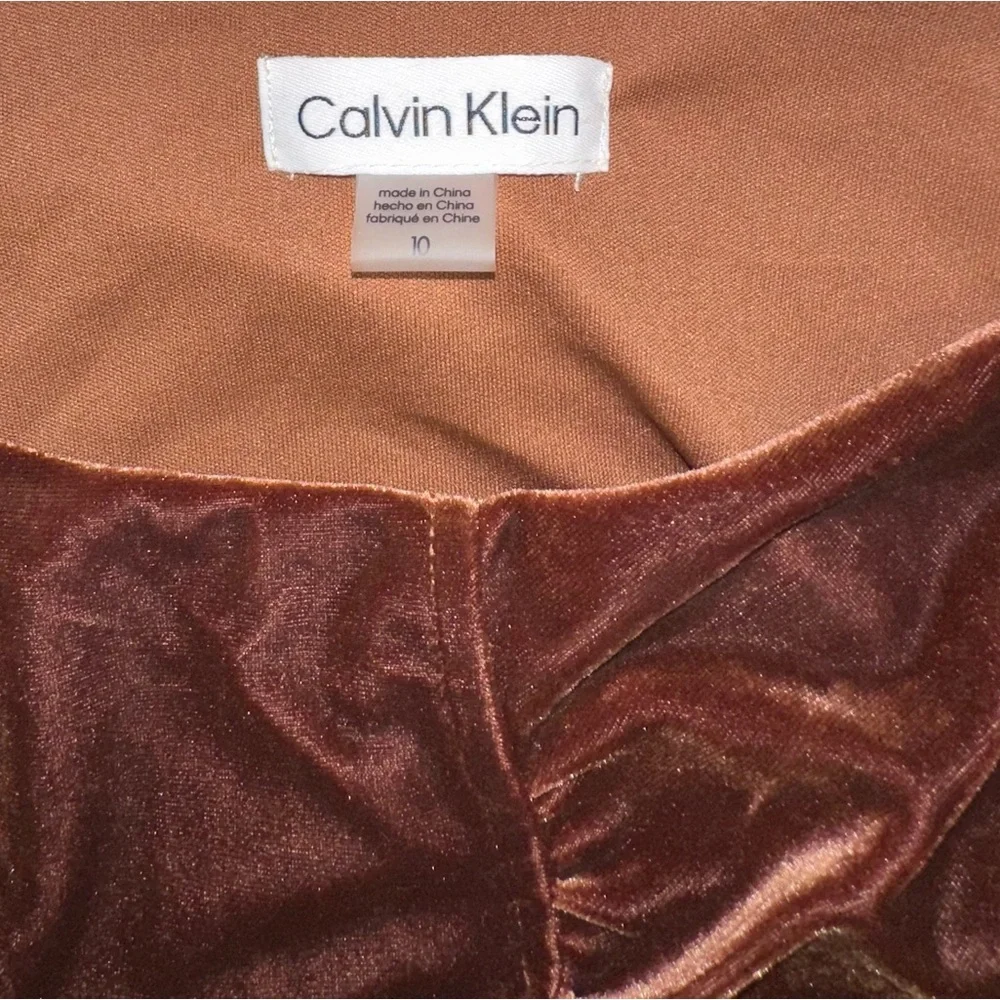 Calvin Klein Brown Velvet Runched Asymmetrical Sheath Dress Size 10 NWT Cocktail - Picture 6 of 10